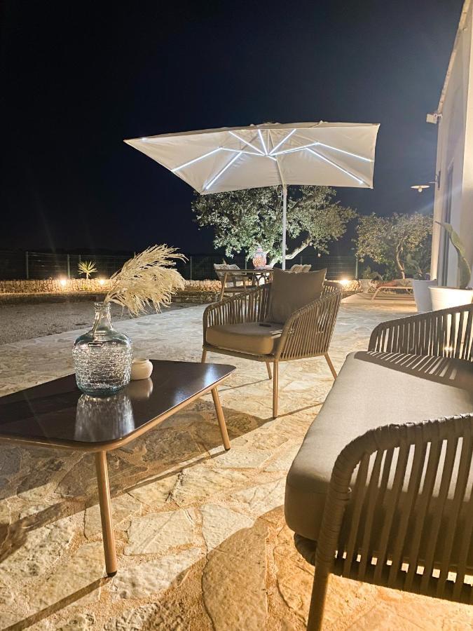 Enjoytrulli - Countryside Villa Noci Exteriör bild